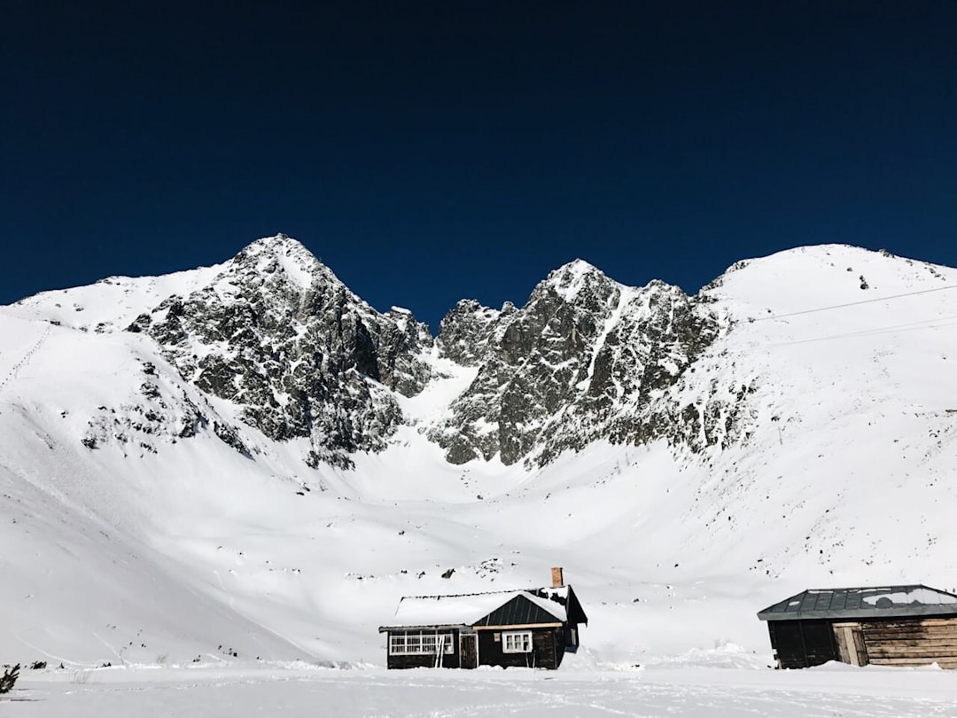 Приключения на снегу: горнолыжные курорты мира