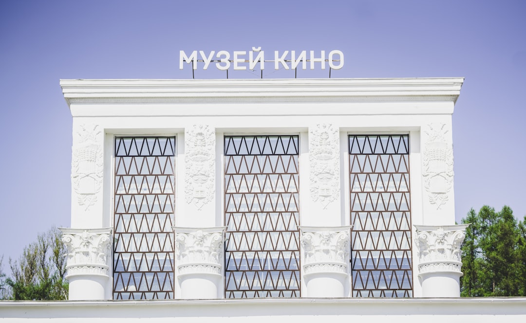 Путеводитель по миру уличного искусства