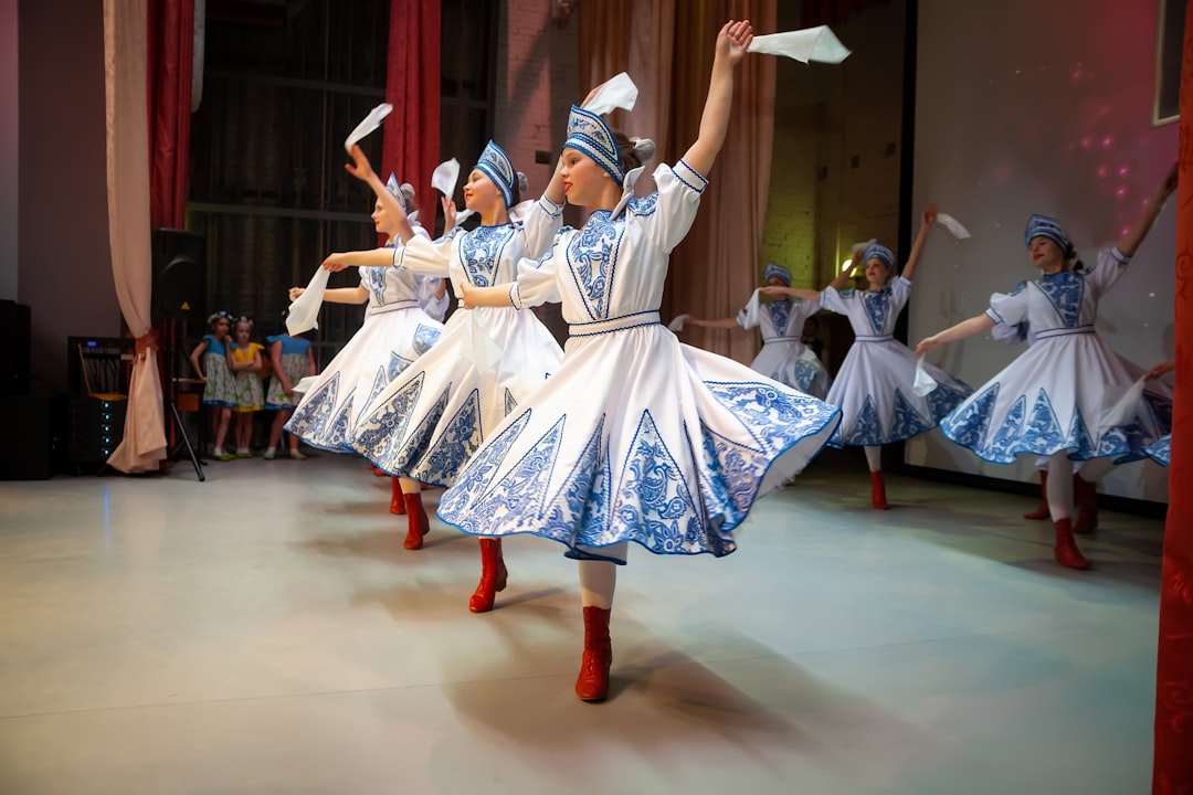 Путевые заметки о встречах с местными танцорами и хореографами