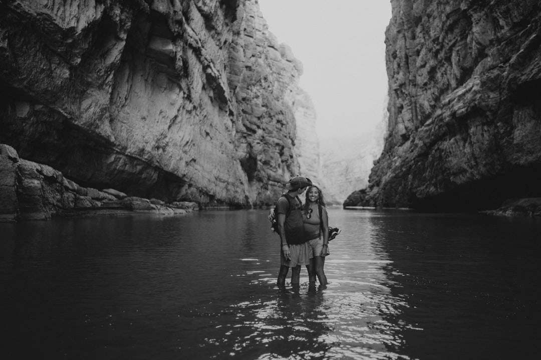 Авантюрные путешествия: скалолазание, дайвинг, парасейлинг