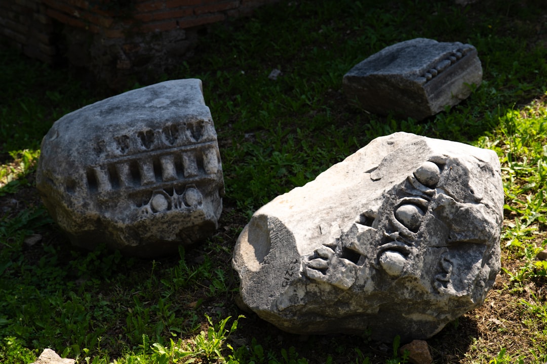 По следам древних цивилизаций: археологические открытия