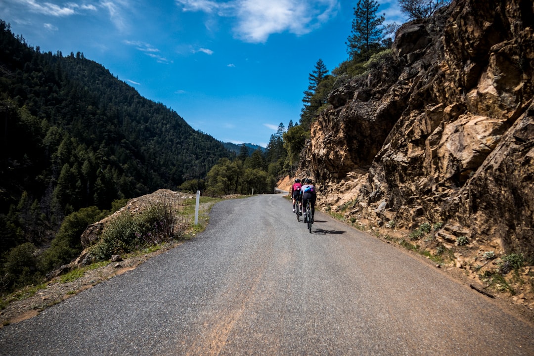 Приключения на велосипедах по горным тропам