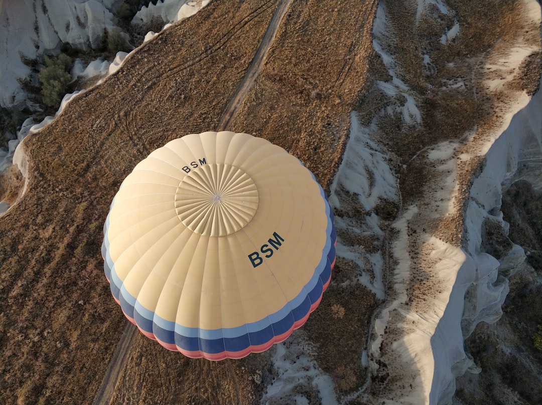 Путешествие на воздушном шаре: впечатляющие виды сверху