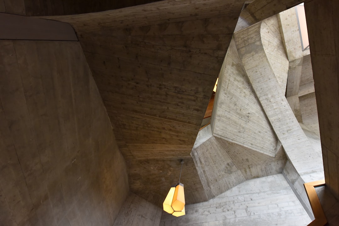 Путешествие в места с необычной архитектурой