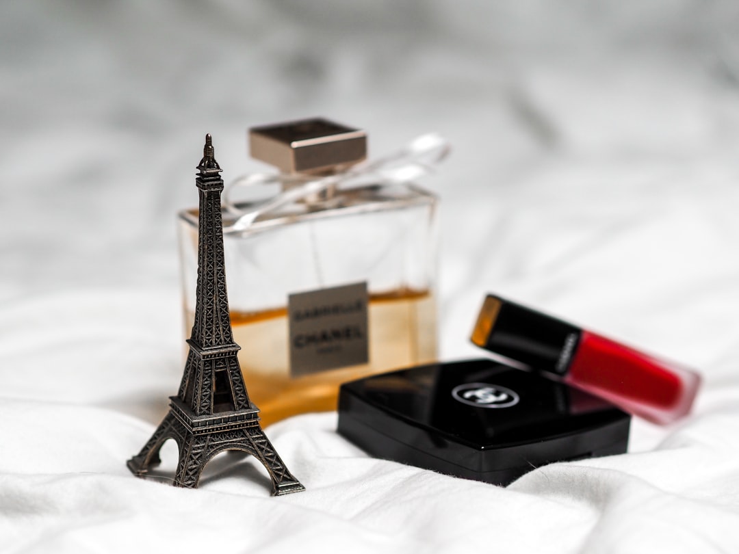 Путешествие в мире ароматов: от масел до духов