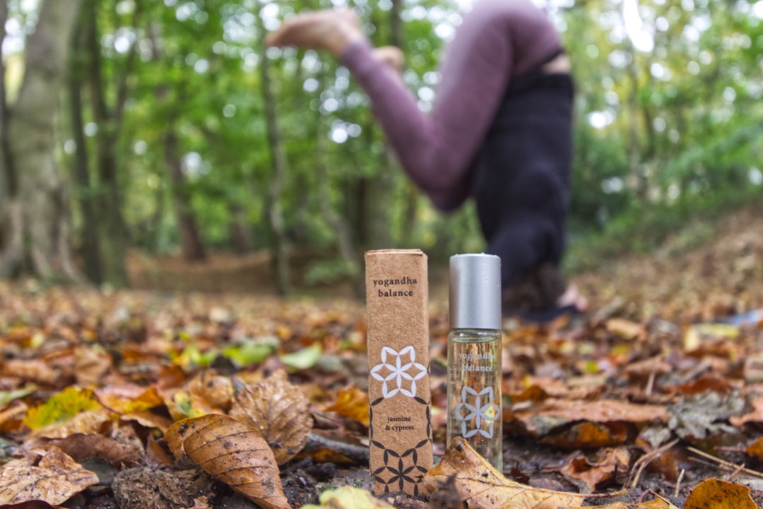 Путешествие в мире ароматов: от природных запахов до парфюмерии