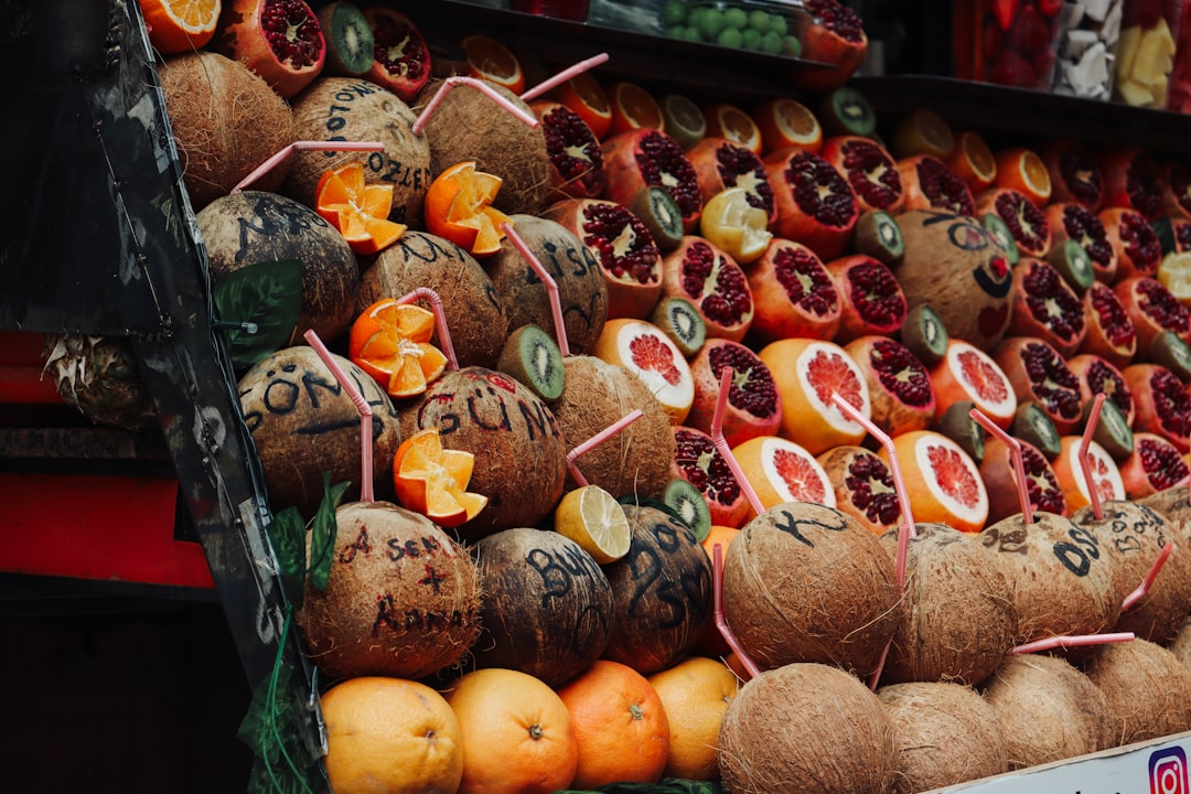 Путешествие в мире гастрономических фестивалей: от фруктов до шоколада