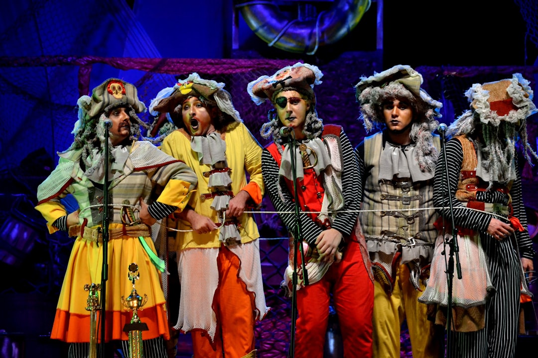 Путешествие в мире культурных фестивалей: от кино до театра