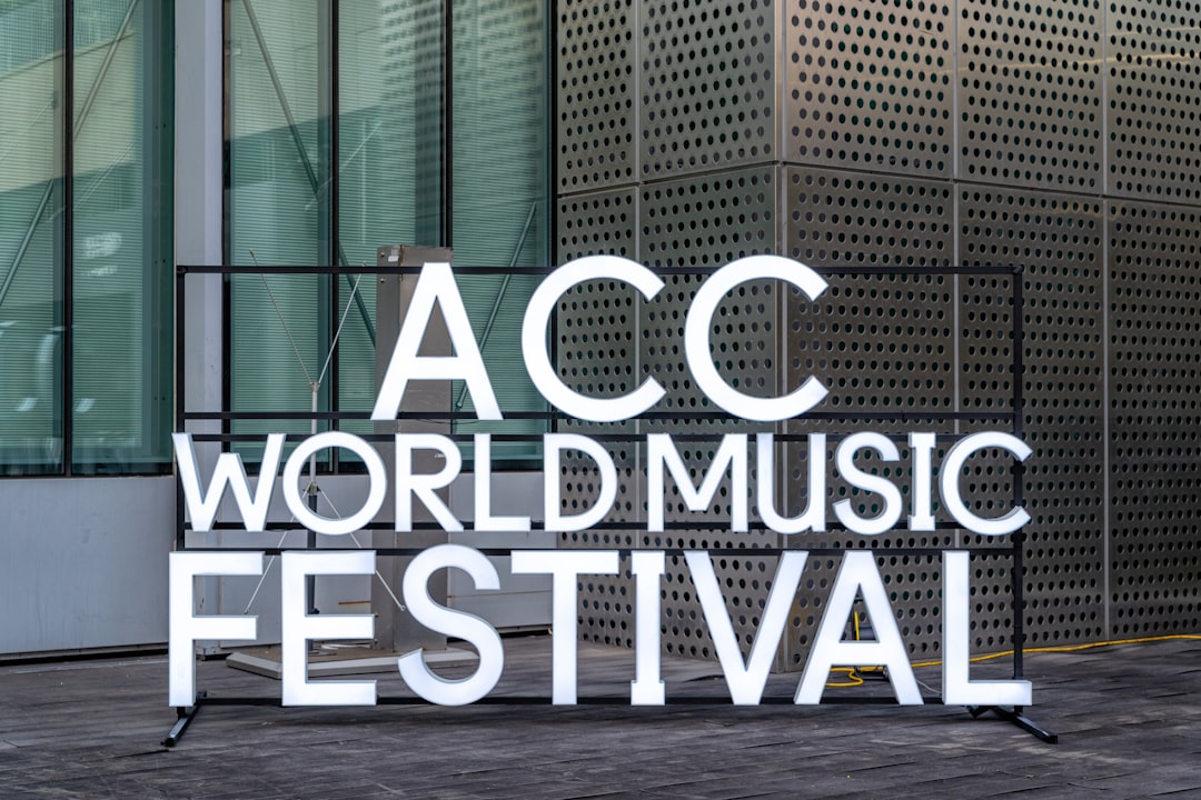 Путешествие в мире культурных фестивалей: от музыки до искусства