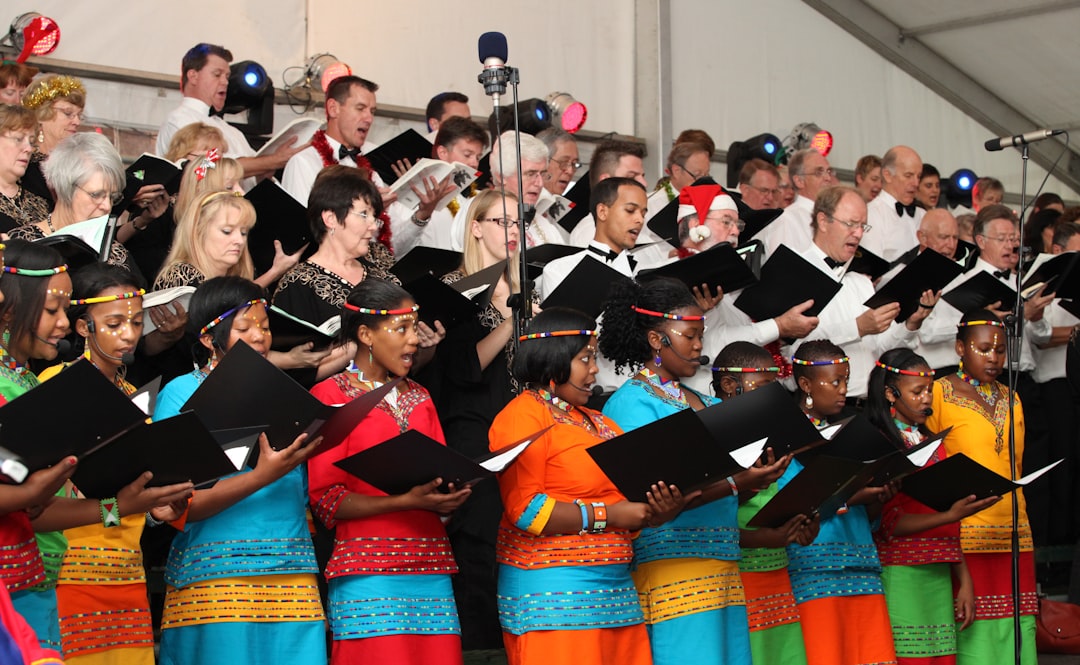 Путешествие в мире культурных фестивалей: от музыки до искусства