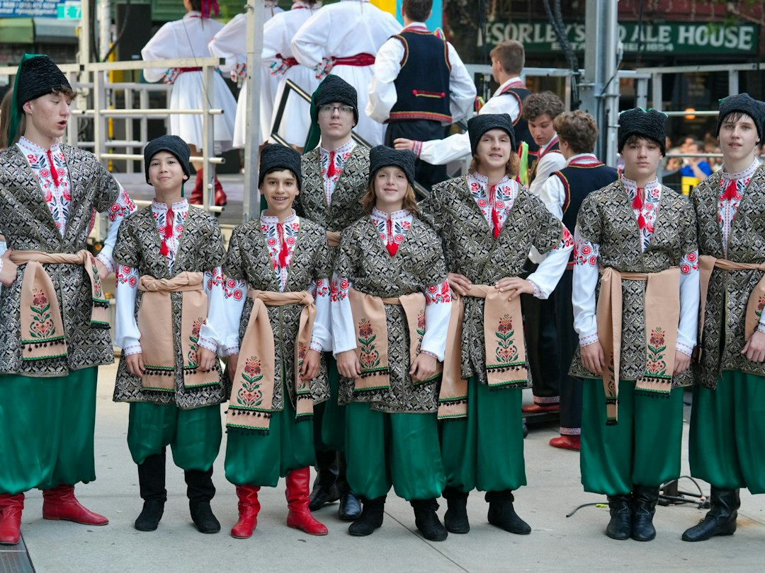 Путешествие в мире национальных костюмов и традиций одевания