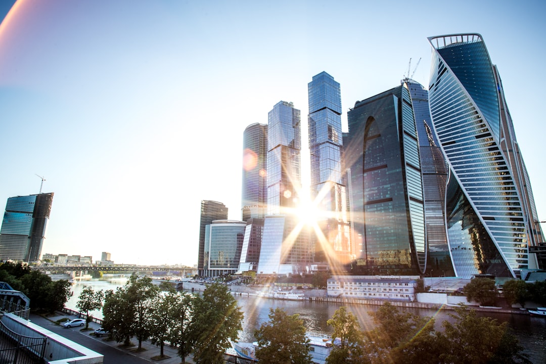 Путешествие в мире технологий: футуристические города и инновации