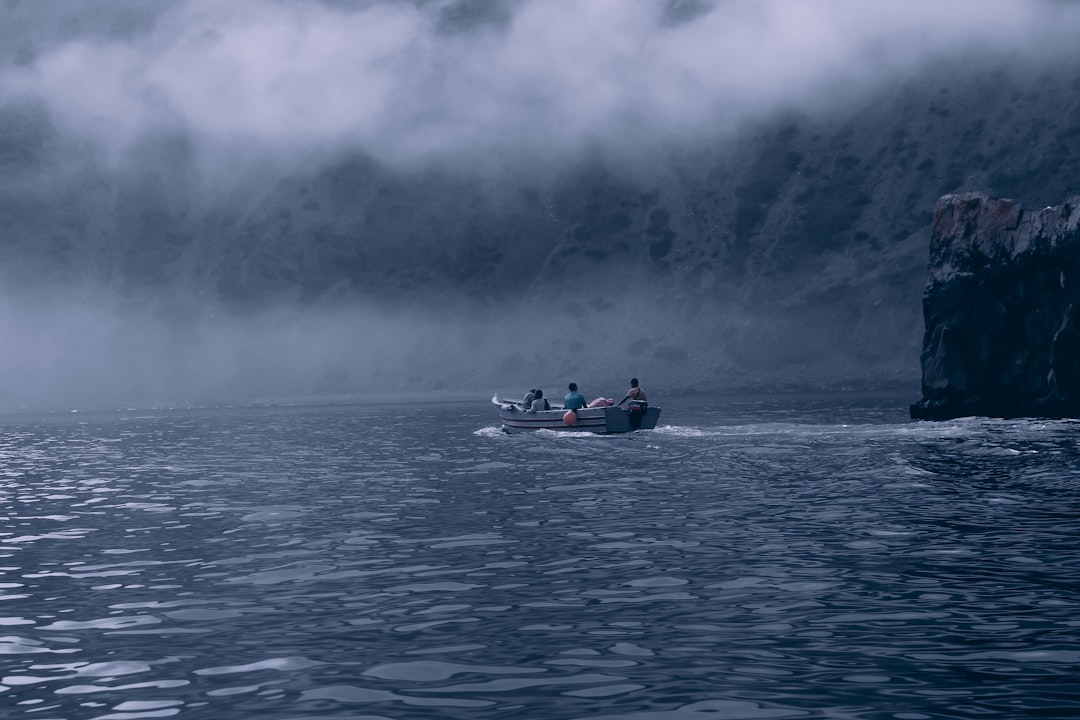 Путешествие в мире водных путешествий: от каякинга до рафтинга