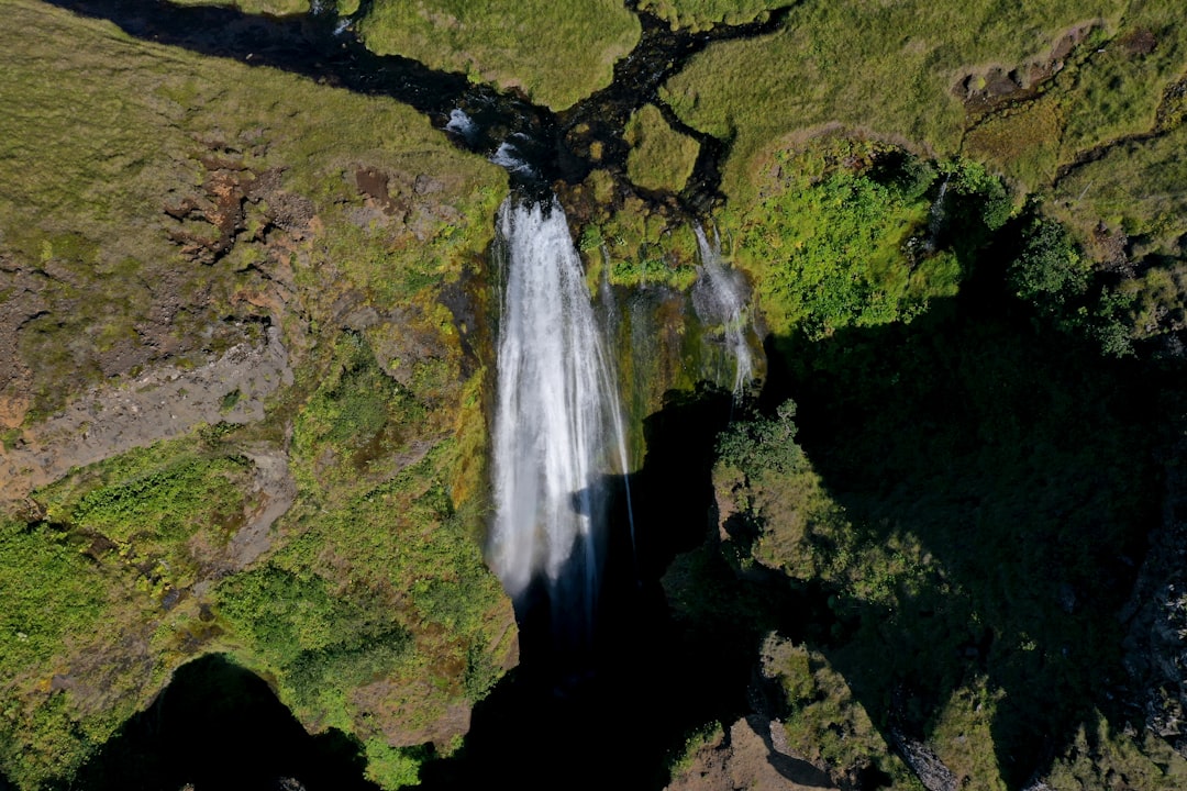 Путешествие в мире водопадов: от Ангельского до Виктории