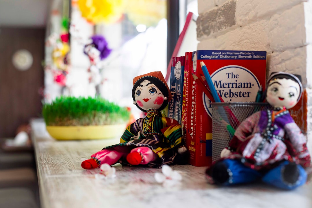 Путеводитель по миру национальных кукол и традиционных ремесел