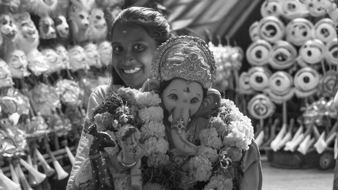 Путеводитель по миру национальных кукол и традиционных ремесел