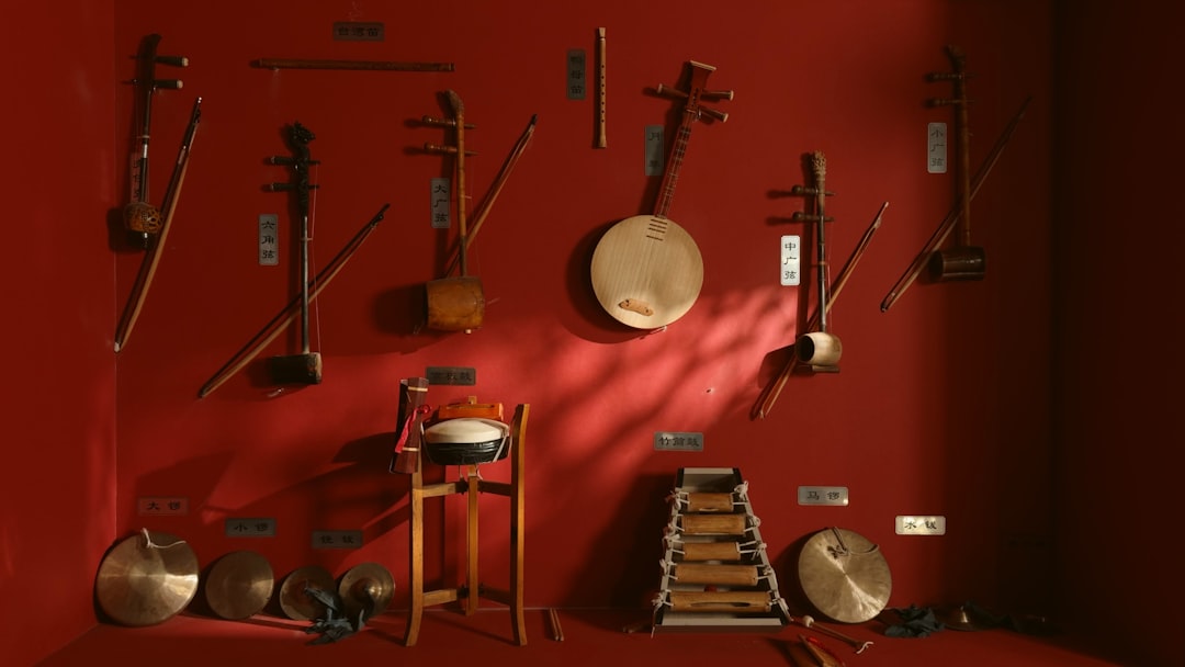 Путеводитель по миру традиционных национальных музыкальных инструментов