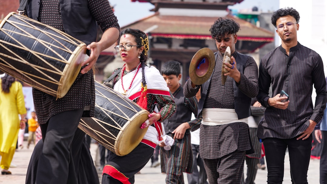 Путевые заметки о встречах с местными музыкантами и музыкальными традициями