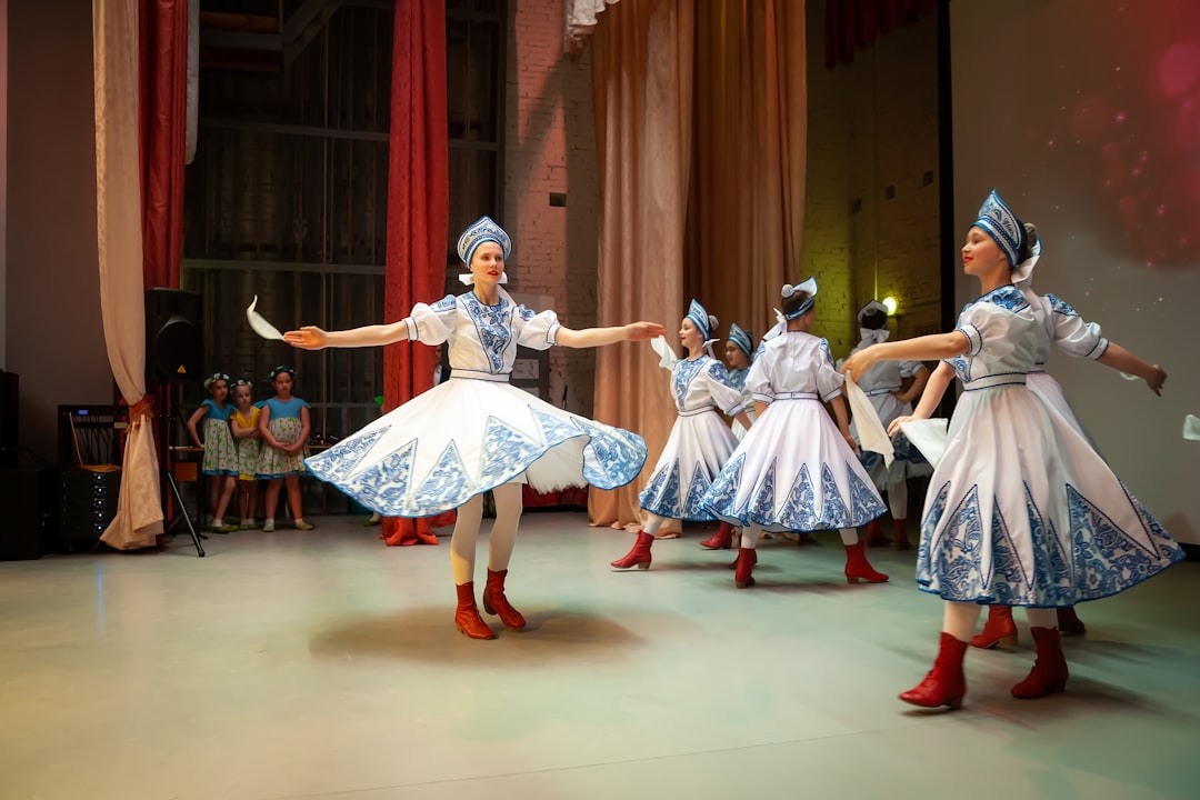 Путевые заметки о встречах с местными танцорами и хореографами