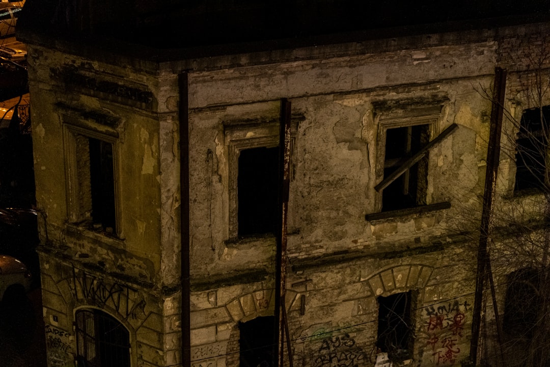 Загадочные города-призраки и их истории