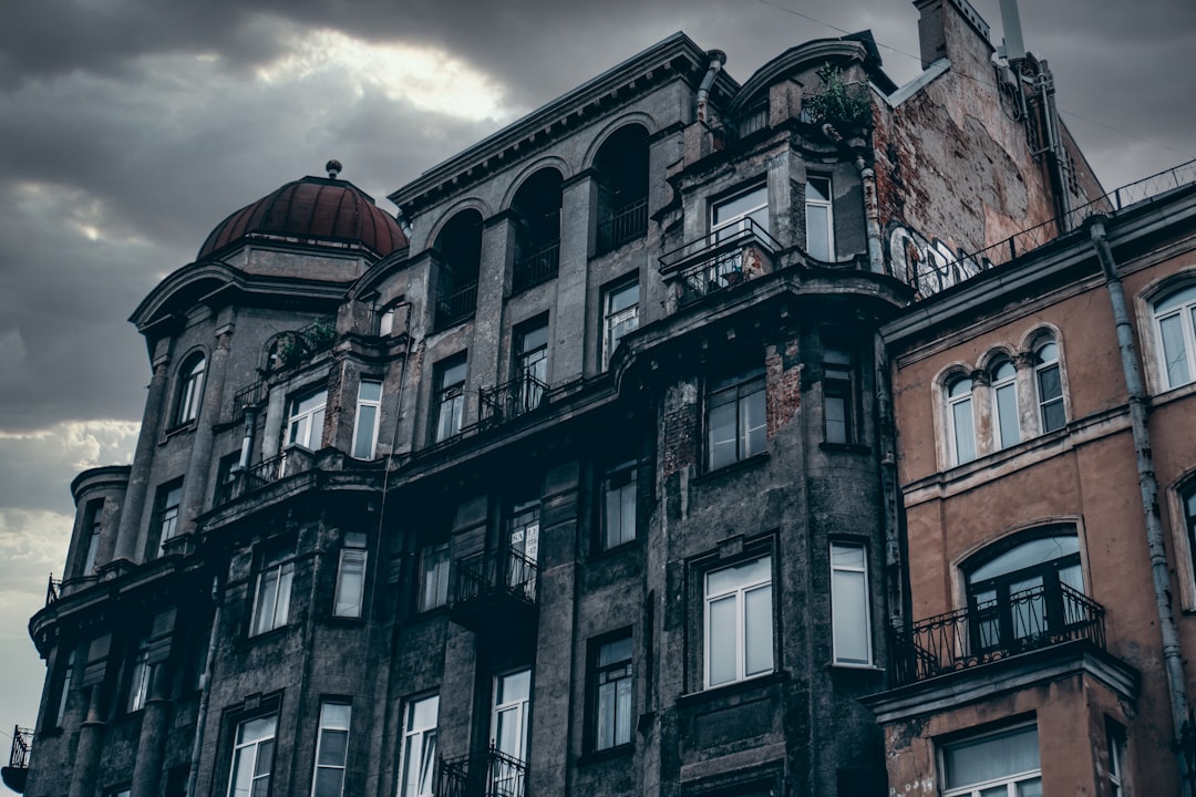 Загадочные города-призраки и их истории