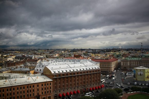 Много и дешево: между Москвой и Питером за 999 рублей